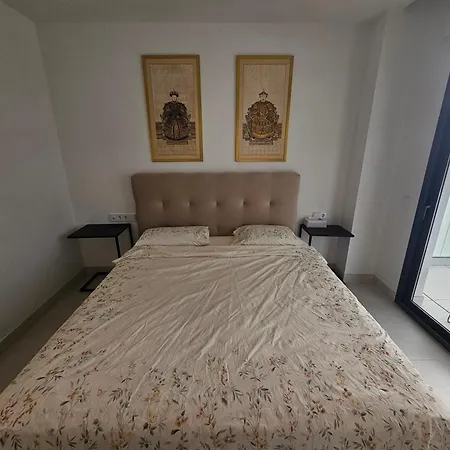 Sea View Flat In Higueron West * Fuengirola
